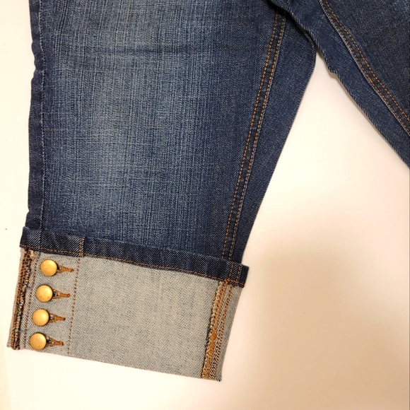 Brand new knee high denim short - Picture 3 of 4